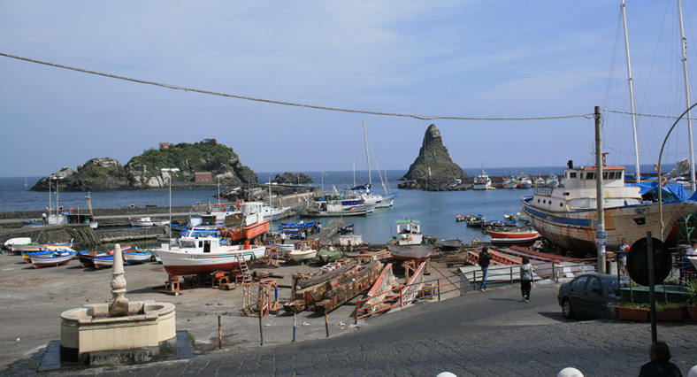 Passeggiando lungo i sentieri di Acitrezza. Domeniche ecologiche Acicastello