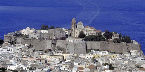 Arché futura: arte contemporanea a Lipari