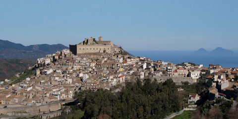 Montalbano Elicona (ME): un programma ricco di iniziative per l’estate 2011